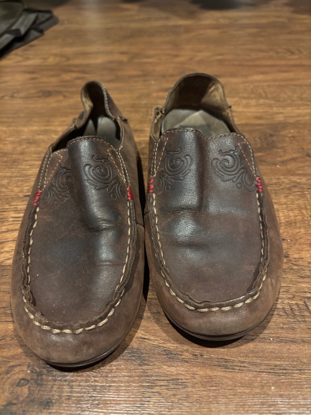 Olukai brown leather slip on shoes. Size 6